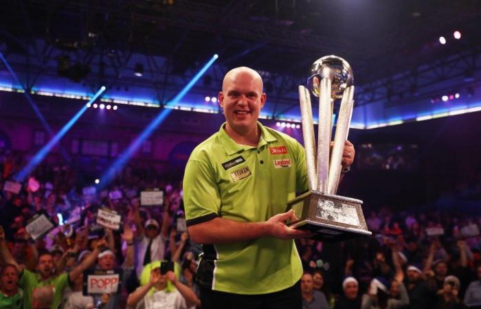 Michael van Gerwen’s teeth trouble explained as darts champion endures year of dental surgery