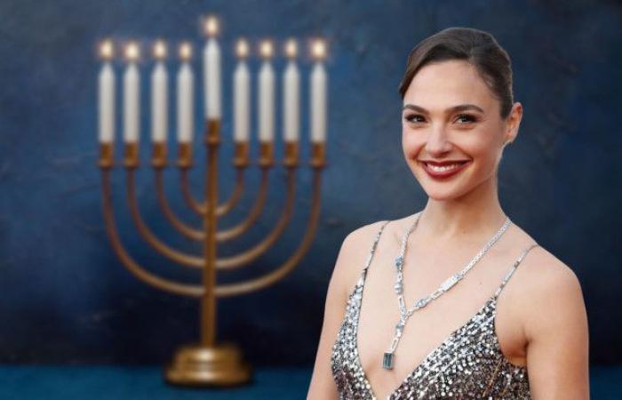 Gal Gadot joins Noa Tishby for the last night of Hanukkah