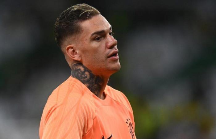 Manchester City: Ederson is under pressure