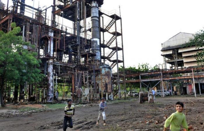 India to incinerate hundreds of tonnes of toxic waste, 40 years after the Bhopal disaster