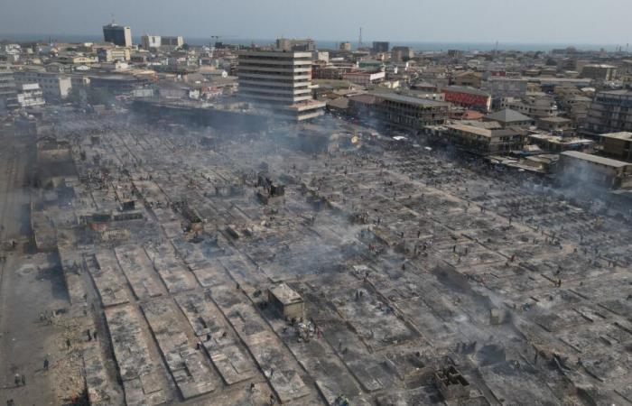 In Accra, a huge fire devastates Ghana’s main second-hand clothing market