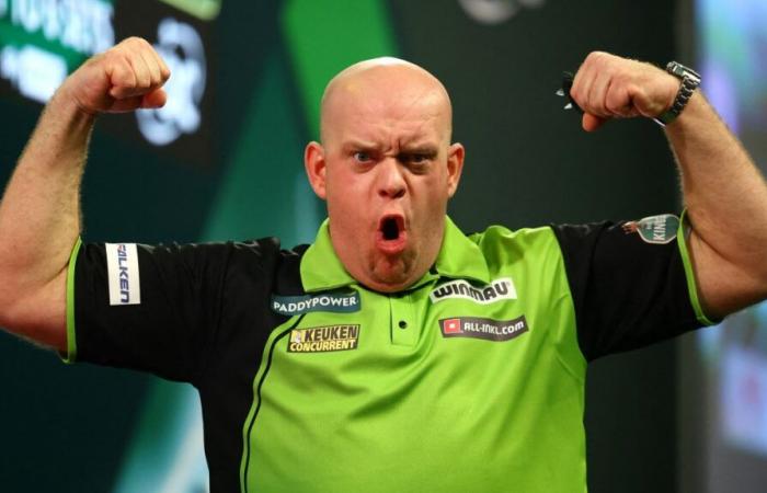 Michael van Gerwen dominates Chris Dobey to reach final