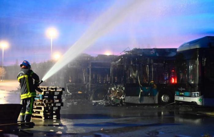 seven hydrogen buses destroyed by fire in a depot in Danjoutin