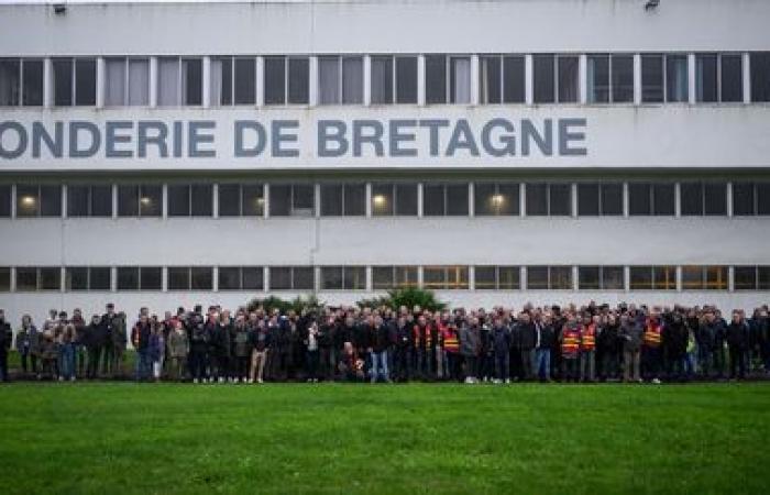 unions and elected officials call on Emmanuel Macron to intervene with Renault to save the factory