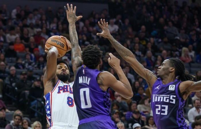 Paul George scores 30 points, but fouls late as Sixers lose lead in loss to Sacramento Kings