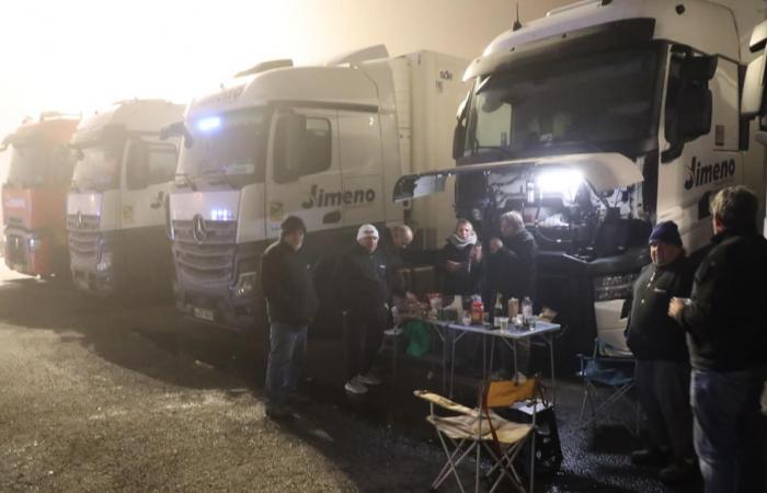 New Year's Eve with truck drivers in Payré in Vienne: the parking lot of the forgotten