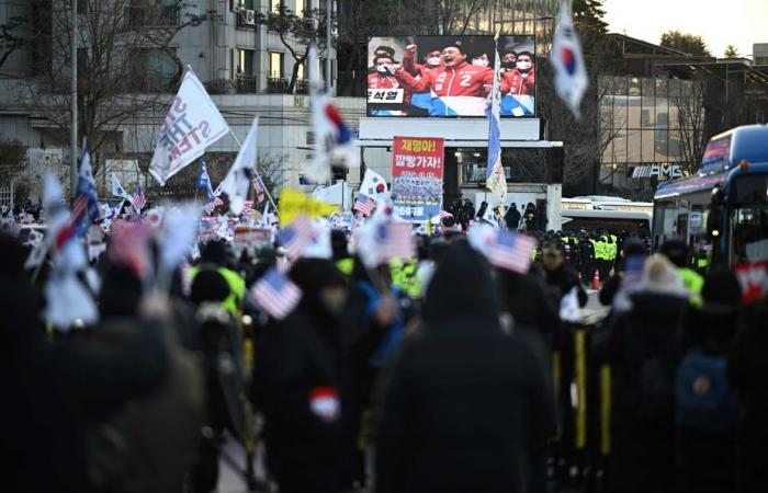 South Korea | Investigators try to arrest the ousted president