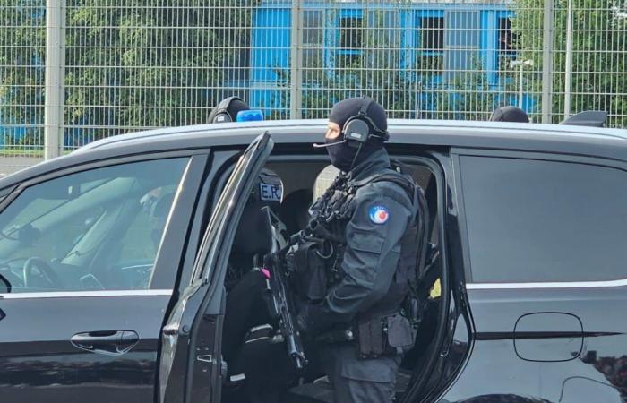 Hostage taking in progress at Arles prison