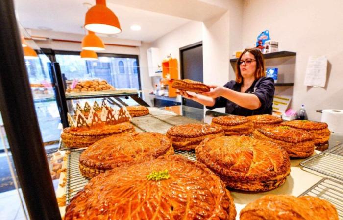 A gold ingot in your king cake? Come to one of the 40 participating bakeries!