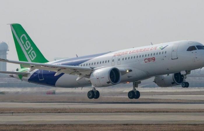 China's Comac attacks the Airbus-Boeing duopoly