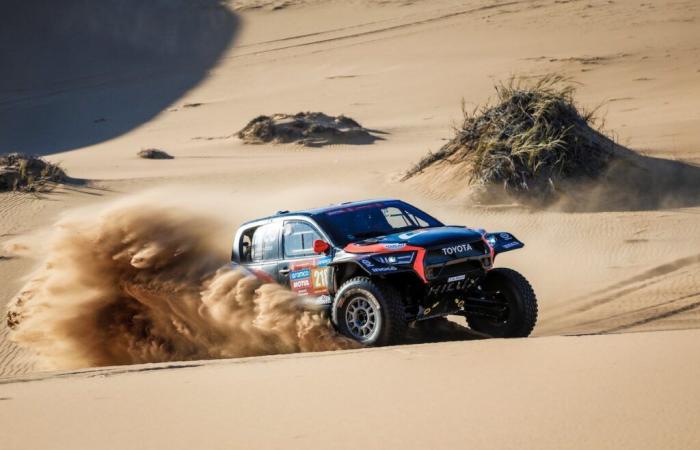 Dakar 2025 – Henk Lategan offers the prologue, Sébastien Loeb in ambush |