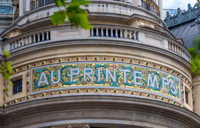 A Parisian department store accepts cryptocurrency payments