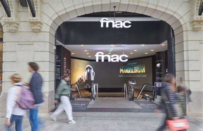 Before its final closure, the Fnac des Champs-Élysées is organizing an XXL clearance sale