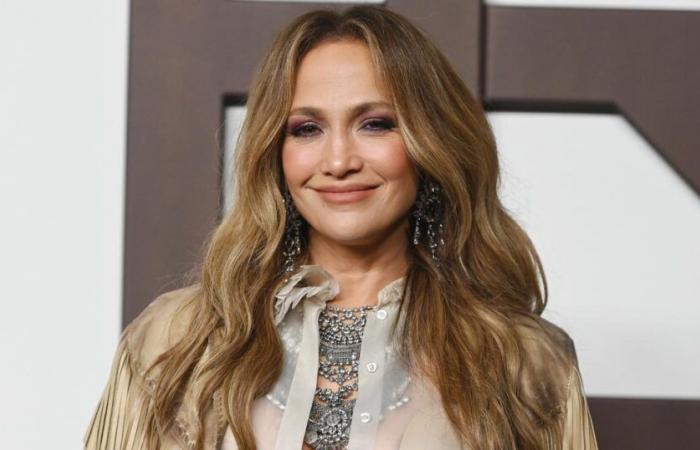 the hot photo of Jennifer Lopez in Aspen