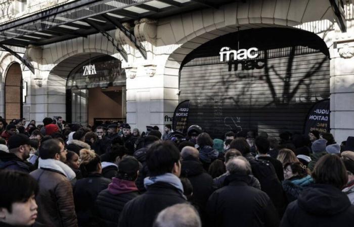 faced with too many crowds, the brand postpones its sale – Libération