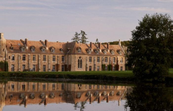 this charming village in Yvelines is home to a hotel like something straight out of Harry Potter