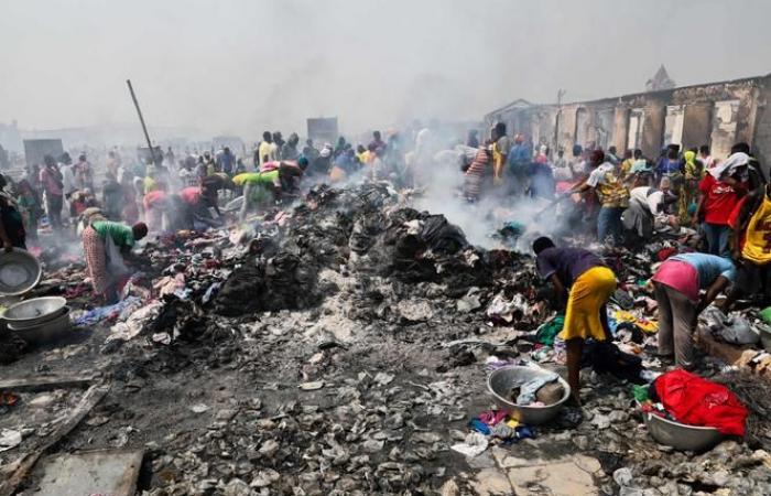 In Ghana, the main second-hand market in the country ravaged by flames