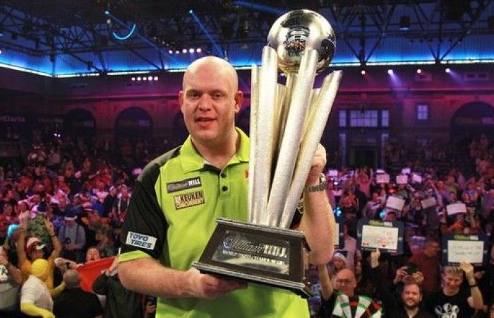 Luke Littler and Michael van Gerwen before the game