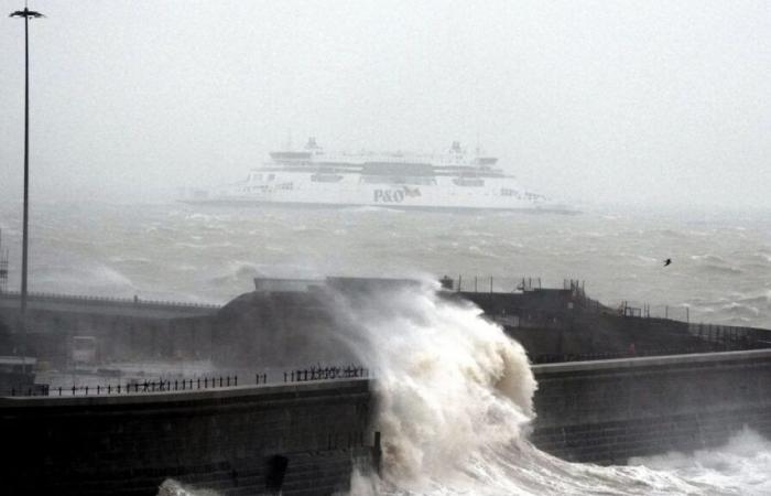 Weather warnings as freezing temperatures hit United Kingdom