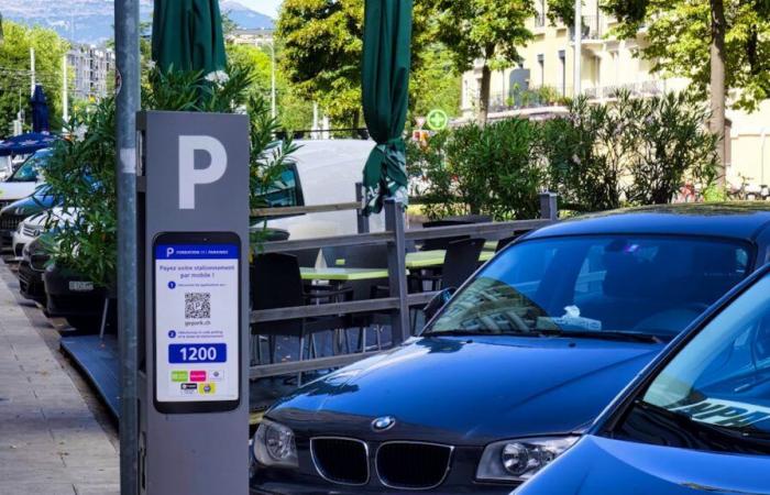 11,000 parking spaces have disappeared in major Swiss cities