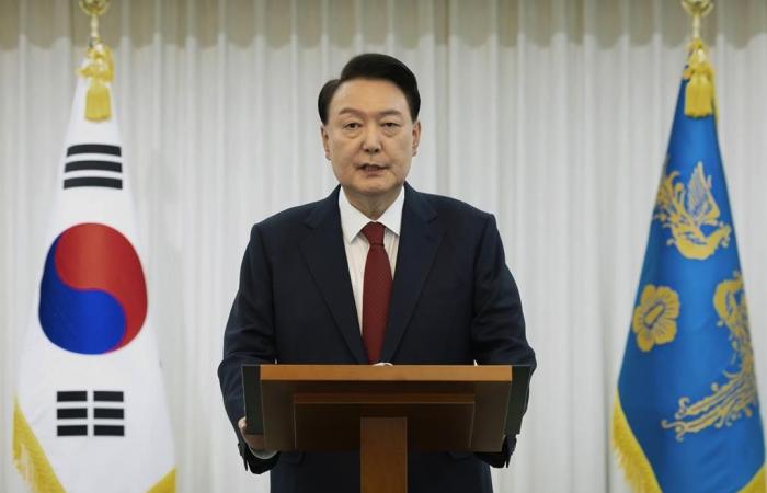 South Korean investigators attempt to arrest ousted President Yoon Suk Yeol