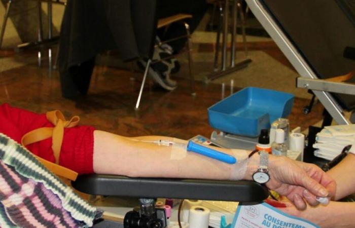 “The blood donor association lacks volunteers”