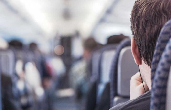 This Disgusting Airplane Passenger Habit Pointed Out by a Flight Attendant That You Should Really Ditch