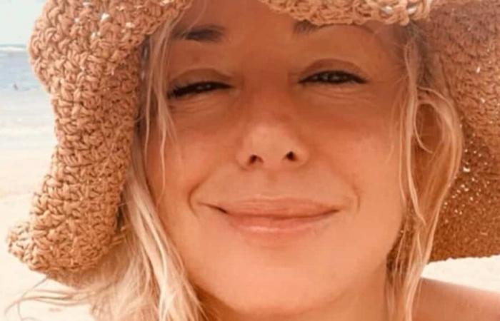 Mariloup Wolfe celebrates her 47th birthday on the beach