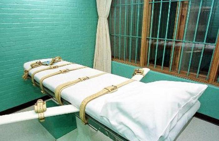 Sentenced to death in Arizona in 2002, he asked to bring forward his execution date, so that “the victim’s family can turn the page”