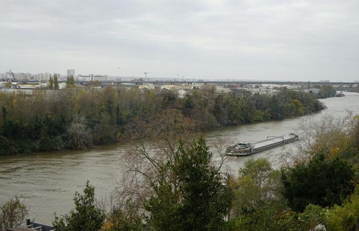 In Gennevilliers, the promenade of discord along the Seine