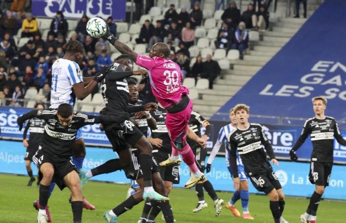 a cruel outcome for SC Bastia traveling to Grenoble