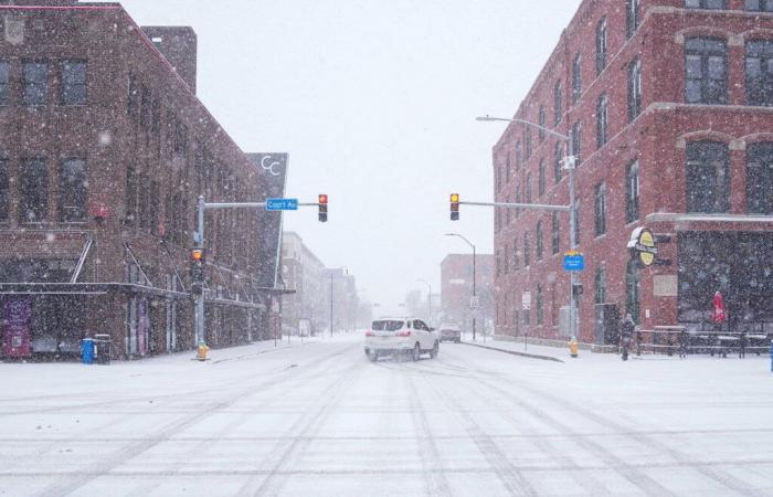 Light Snow and Fog Will Make Travel Tricky Tonight