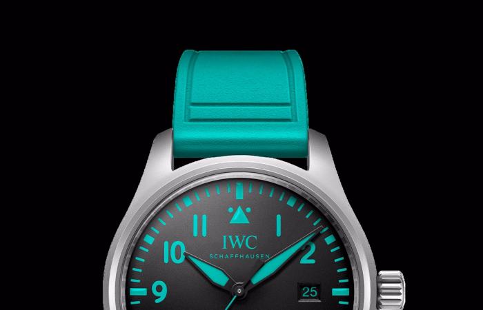 New IWC Pilot Mark XX Watch: The Spirit of Mercedes-AMG Formula 1!