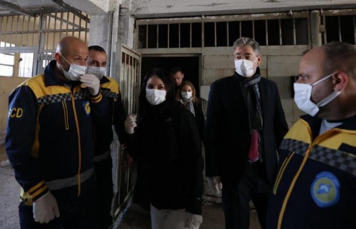 Top EU diplomats travel to Syria, visit notorious Sednaya prison, topple Assad regime and call for inclusive leadership