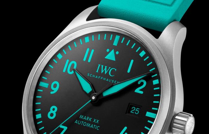 New IWC Pilot Mark XX Watch: The Spirit of Mercedes-AMG Formula 1!