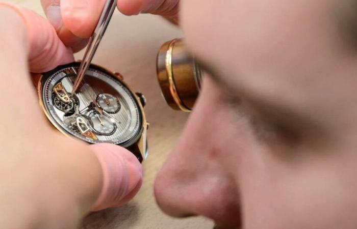 An association wants to save watchmaking know-how threatened with disappearance – rts.ch