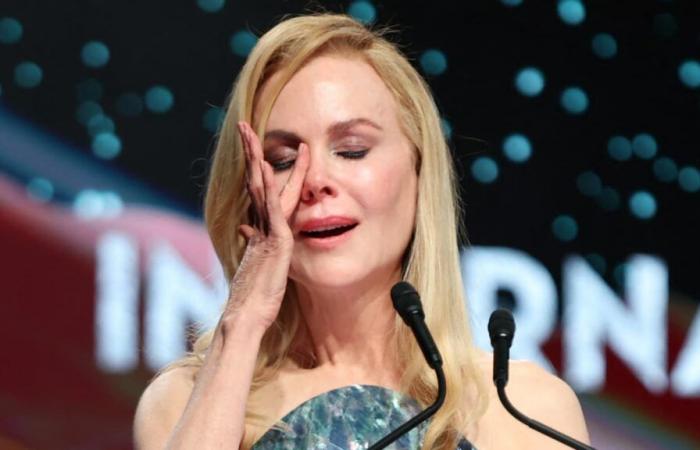 The emotion of Nicole Kidman dedicating an acting award to her recently deceased mother