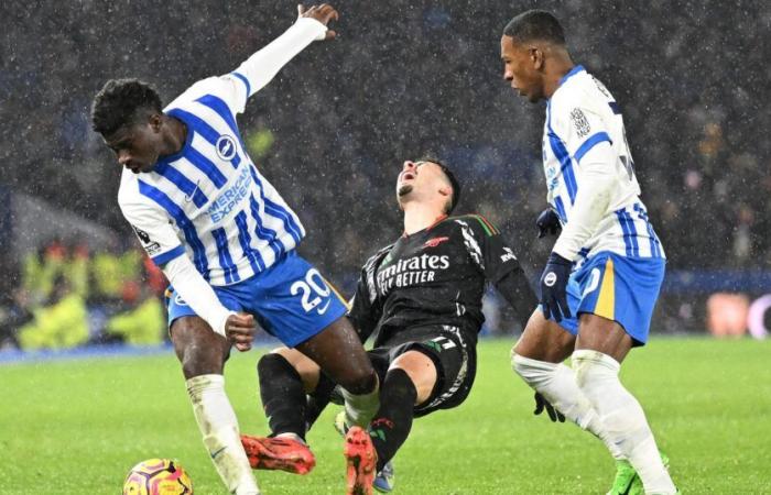 Premier League I Arsenal concede a draw at Brighton (1-1) and offer Liverpool the possibility of jumping up the standings