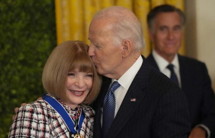 Anna Wintour moved to tears, Magic Johnson euphoric… American stars honored by Joe Biden