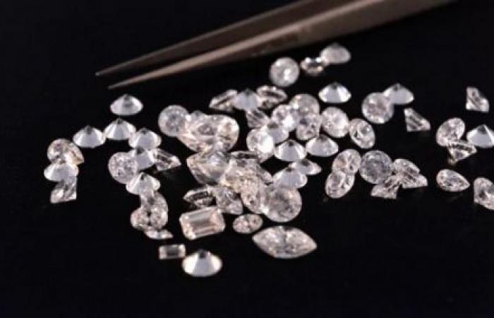 diamond stocks reached $2 billion in 2024, a record since 2008