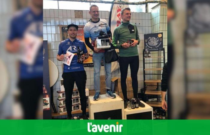 Laurent Magnus wins the Trevire Night Trail despite three distractions