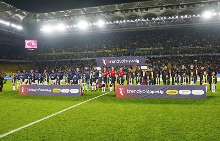 Gaps in Fenerbahçe’s stands attracted attention – Last Minute Sports News