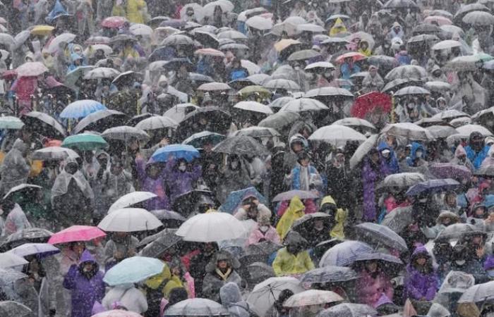 In South Korea, demonstrations in the snow on the eve of the expiration of the arrest warrant against President Yoon Suk Yeol