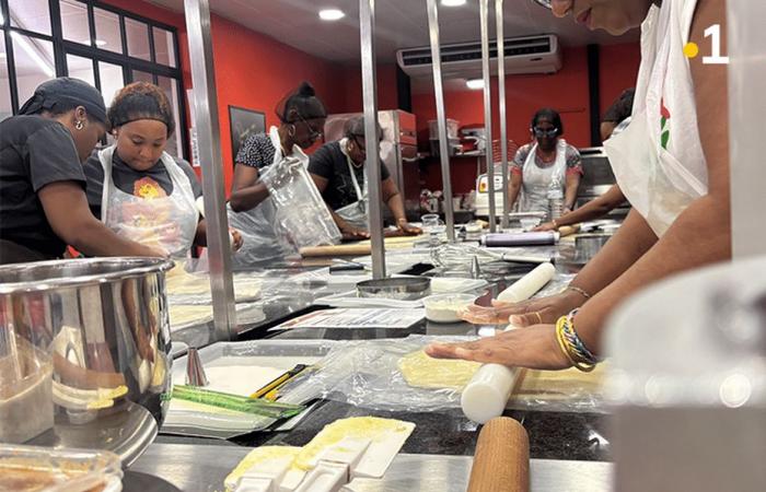 Home-made lovers chose to learn how to make their own galette des rois