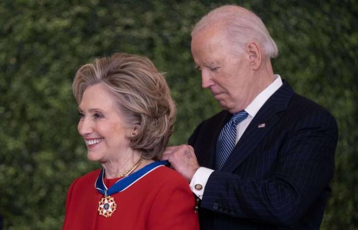 Clinton, Soros, Messi… Before handing over to Trump, Biden decorates at all costs