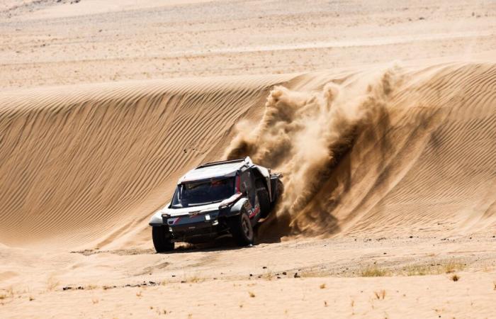 Dakar 2025 – Heat stroke for Loeb and his Dacia: “We stopped on each dune so that it cooled down”