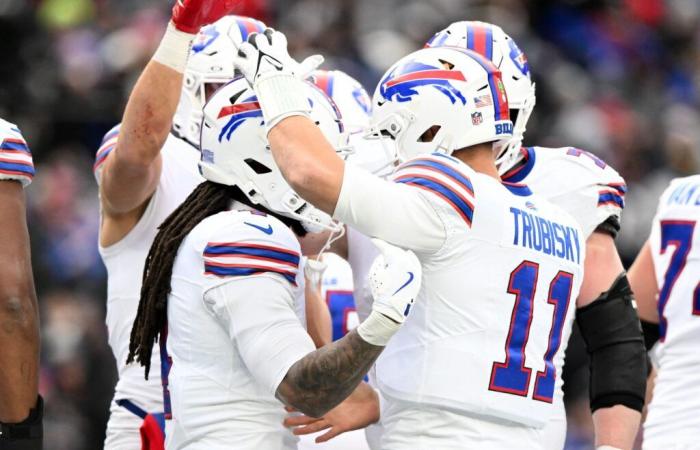 The Patriots end a tumultuous season on a high note with a victory against the Bills.