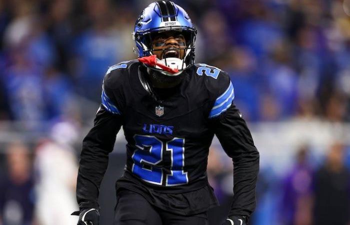 The best football game of the weekend was played in Detroit and even the ball was oval