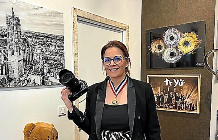 Best worker in France in art photography, Aveyron native Emeline Delsaut received by Emmanuel Macron this Monday at the Elysée!