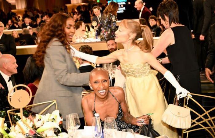 Every Celebrity Photobombed Ariana Grande and Cynthia Erivo at the 2025 Golden Globes!